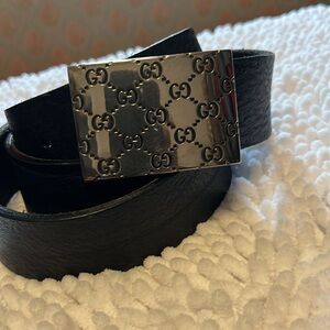 Gucci  Black Belt Rare Vintage with Shiny Silver Buckle